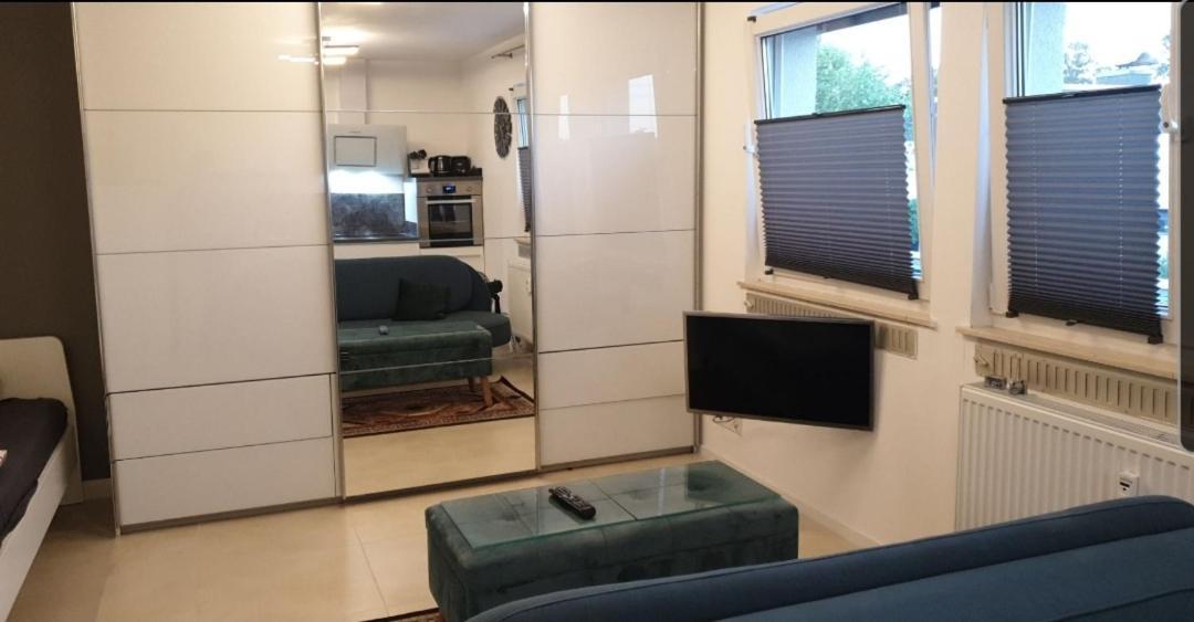 Apartment Mit Schoener, Moderner Einrichtung Cologne Luaran gambar